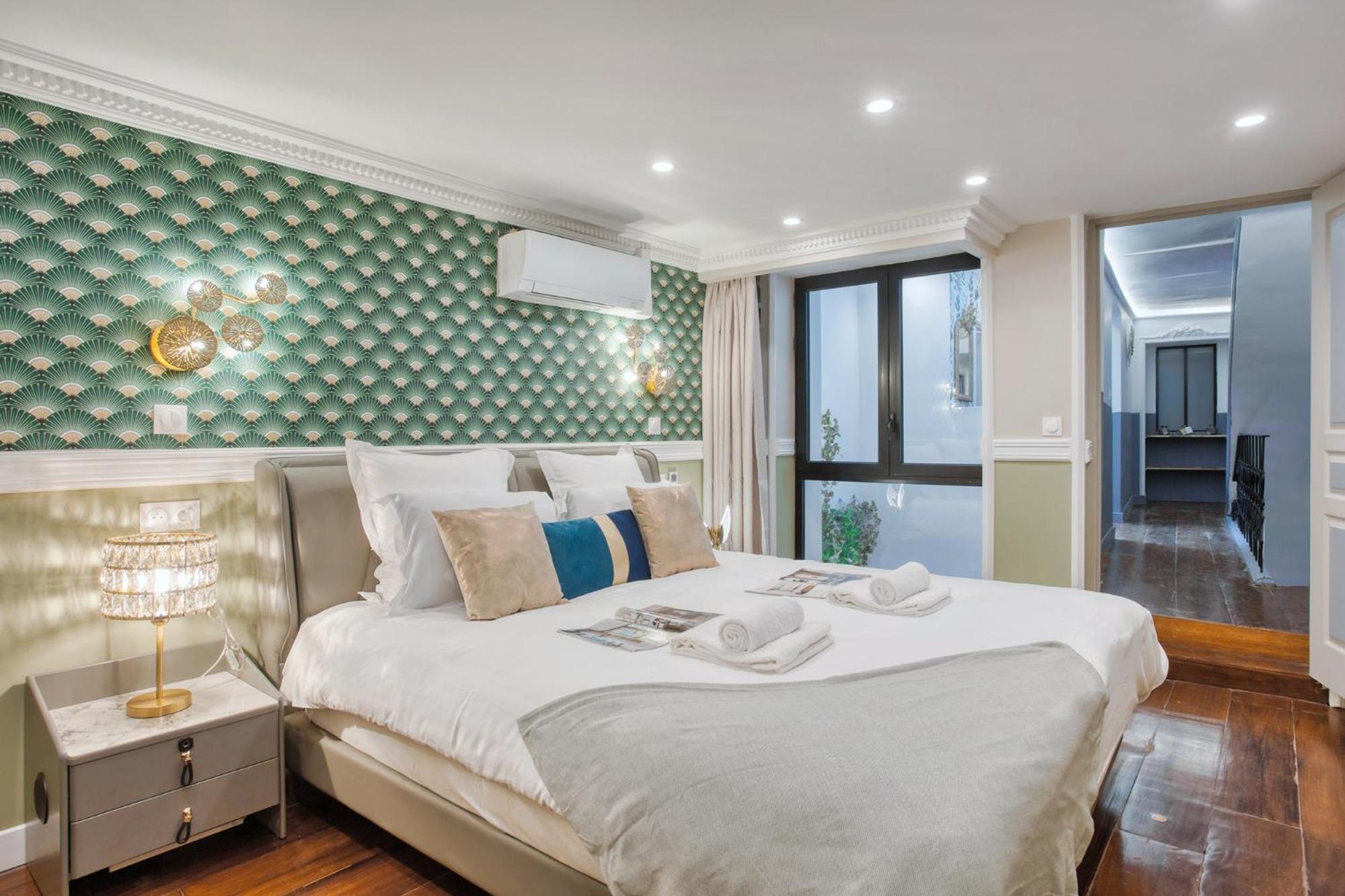 Elegant Triplex In Paris - Ideal For 10 - Aircon Екстериор снимка