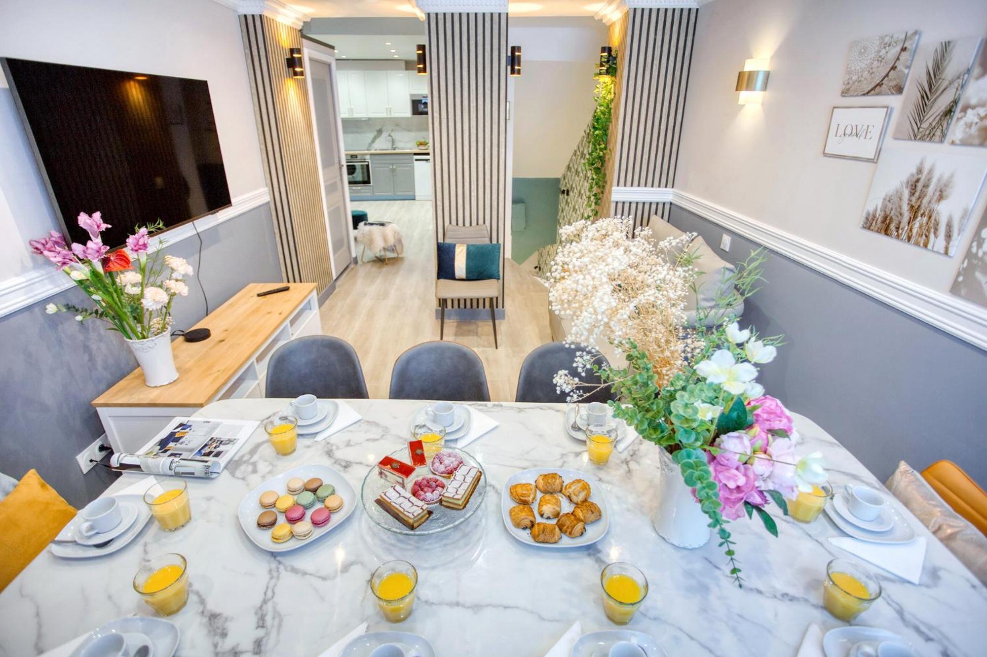 Elegant Triplex In Paris - Ideal For 10 - Aircon Екстериор снимка